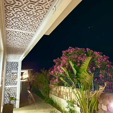 Aqua Euphoria Ex Natura 别墅 林都斯