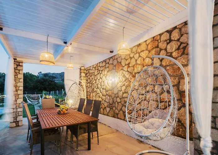 Aqua Euphoria Ex Natura Villa *