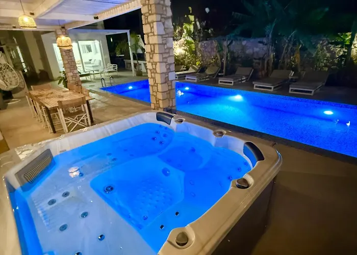 Aqua Euphoria Ex Natura Villa Lindos (Rhodes)